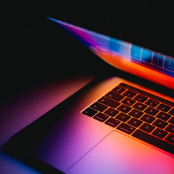 Hosted Landing Pages vs. Embedded Forms